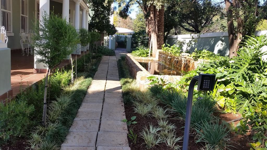 Bauhenia Guesthouse Potchefstroom Exterior photo